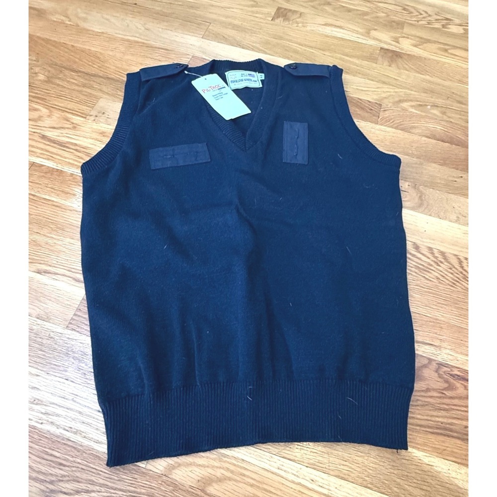 Marlow White Military Sweater Vest Black V-Neck Epaulets Pil-Trol Mens‎ Small